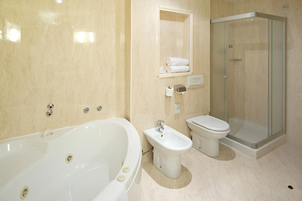 Hotel Kompas 4*