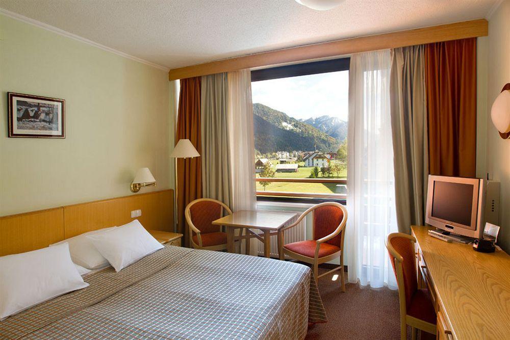 Kompas Hotel 4*